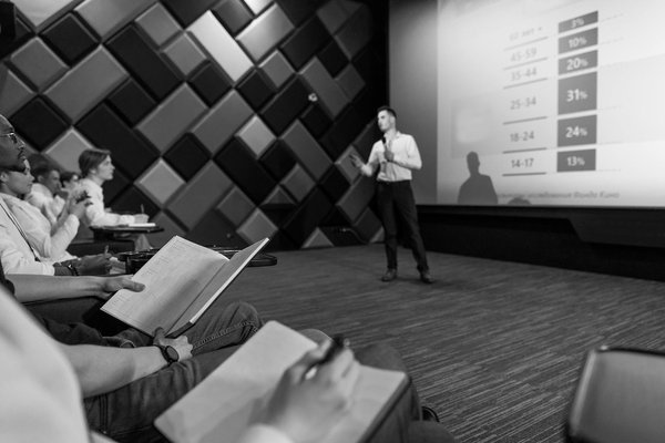 Révolutionnez vos échanges professionnels avec la carte nfc !